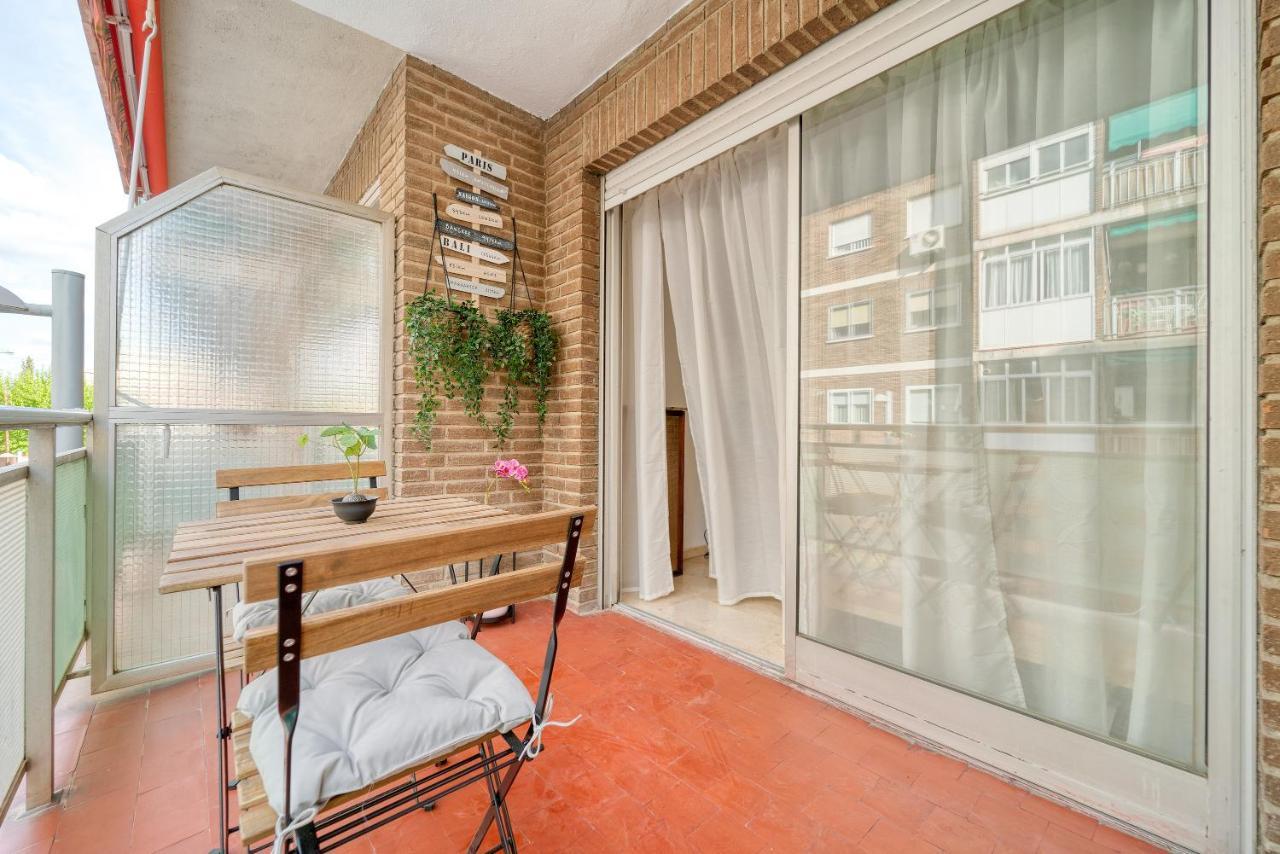B Casacafe Madrid Pozuelo 2 Bano Fuera De La Habitacion O Compartido โปซูเอโล เด อาลาร์กอน ภายนอก รูปภาพ